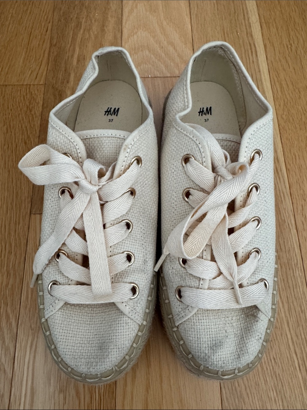H&M Cream Canvas Low-Top Sneakers with Gold Eyelets